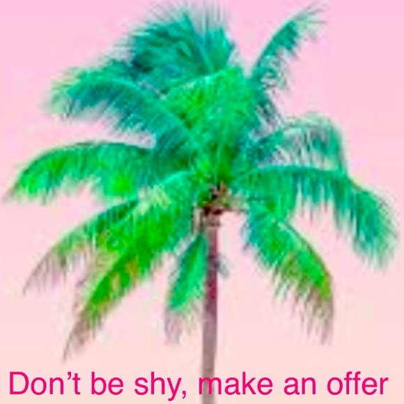 Meet your Posher, Jessica - Picture 2 of 2